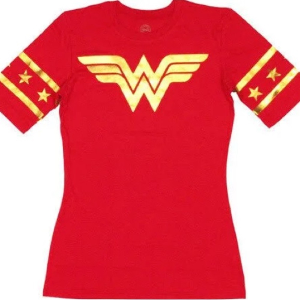 Wonder Woman NWT L (11/13) Silver  & Red Striped Sleeves Red Juniors T-Shirt Tee - Picture 4 of 7